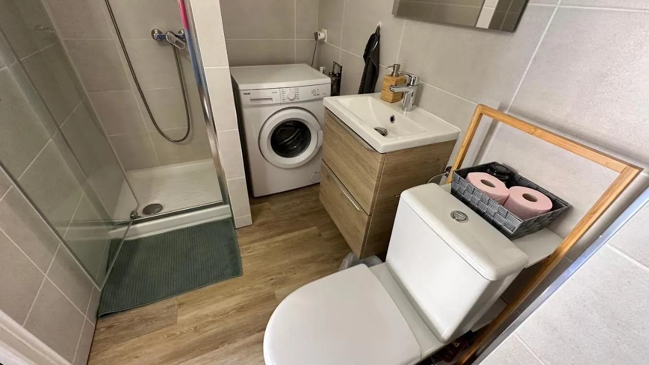 Studios Climatises Proche Mer Nizza 0*,  Frankreich